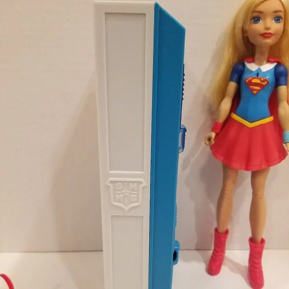 DC Super Hero Girls Supergirl, VGUC - Picture 8 of 16